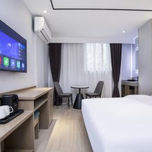 咖居酒店(南京中大医院玄武门地铁站店)