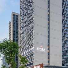 枫象酒店(重庆大学城地铁站熙街店)