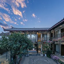 丽江古城漫庭丨绿杨里天空之城侘寂风设计师观景民宿(五一街店)