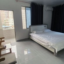 奥特曼之父公寓(绿塘北九路分店)