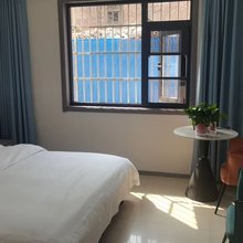 豪洲民宿(丽景门十字街店)