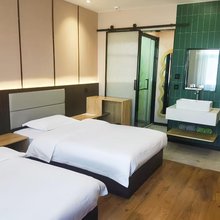 金桔酒店(赤峰永业广场店)