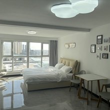 途家房东240305215553公寓(萨政东路分店)