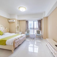 暖居公寓(沈阳北站华府店)