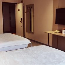 涟水肯定·精选影院酒店(滨河吾悦广场店)