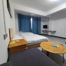 小朱公寓(高铁站店)