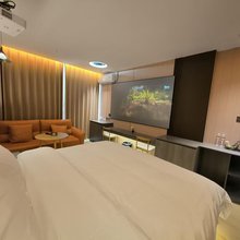 昭通誉静民宿(省耕山水店)