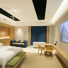 孟连维景假日酒店