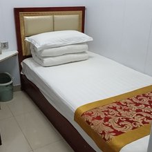 润君民宿(西宁火车站店)