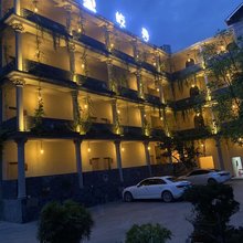 龚滩古镇屹舟酒店