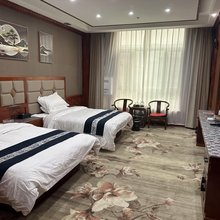 循化犇鑫酒店
