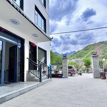 夕馨小苑观景民宿(老君山景区游客中心店)