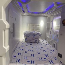 兰州西域太空舱青年旅舍(张掖路步行街店)