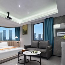 溪舍民宿(长沙橘子洲景区五一广场地铁站店)