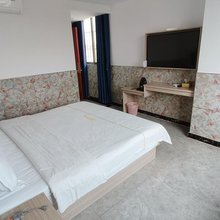 庆丰主题公寓(三角公园店)