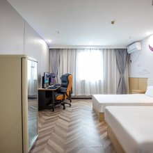 网鱼电竞酒店(苏州宝带西路盘蠡路地铁站店)