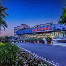 重庆山隐秋鸣酒店(四川外国语大学店)