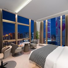景怡·云憩高空智能观影民宿(贵阳花果园双子塔方圆荟海豚广场店)