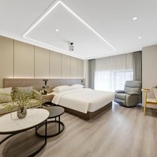 秦雅酒店(西安高铁北站店)