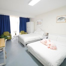 青岛伴山海民宿公寓