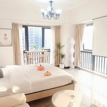 周三名宿公寓(增城广场地铁站万达广场店)
