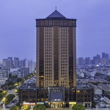 摩约智慧民宿(常熟天虹购物中心中凯国际店)