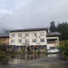 荥经灯台坪休闲山庄