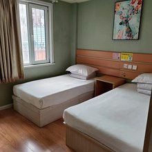清华园宾馆(青岛工学院.教体局店)