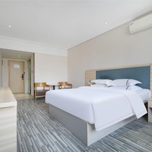 武汉橙子时尚旅馆(汉口火车站店)