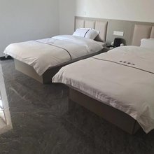 百里杜鹃童童客栈