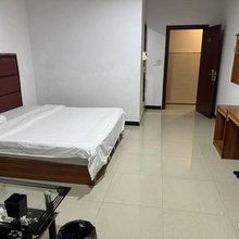 汕头港式公寓(老和惠公路店)