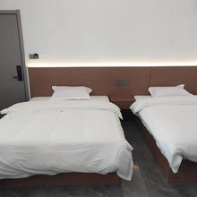 威海昌洋宾馆(金海滩海水浴场哈工大店)