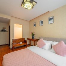 丽江花千骨客栈(忠义市场丽景湾店)