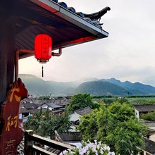 腾冲大树京品客栈(和顺古镇店)