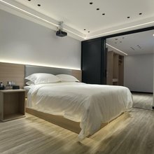 博罗曼城时尚酒店