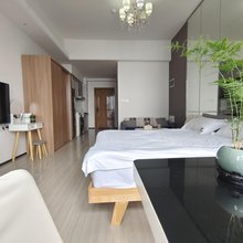 山海公寓(奥体中心万象城店)