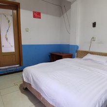 新三江宾馆(溆浦站店)