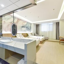 宜祺酒店(西宁火车站店)