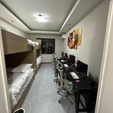 老可爱电竞民宿