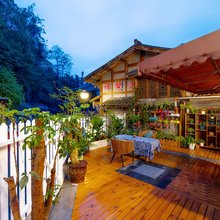 南桥院子酒店(都江堰景区南桥店)
