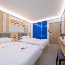 昆明心贝轻居酒店(云大医院翠湖公园店)