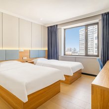 蔚蓝酒店(大连民族大学店)