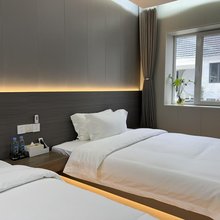 悦山·林露民宿(威海里口山店)
