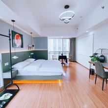 知与影院民宿(内江万达广场店)