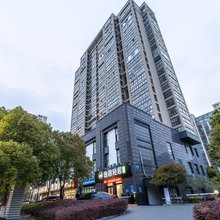 桐乡逸宿轻居酒店(中华路店)