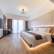 MechariHotel美程里酒店(北戴河鸽子窝刘庄夜市店)