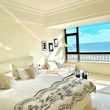 青岛有风看海·海景民宿(东方影都融创茂店)