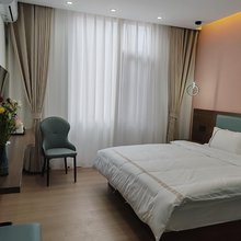 澄江朝夕客栈(月亮湾湿地公园店)