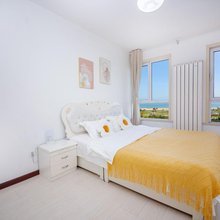 青岛金沙滩彩红海景公寓