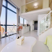 诗远·江景loft民宿(南昌绿滋肴朝阳里店)